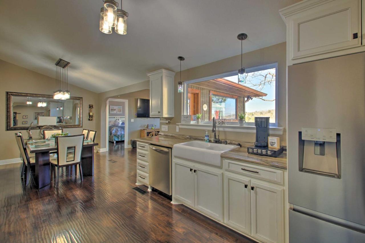 Villa Hot Springs Waterfront Escape With Hot Tub! Exterior foto